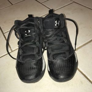 Under Armour Youth Basketball Shoes 🏀